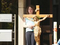 Fronleichnam 11 3  Kreuz Kinderheim